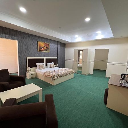 Center Khagani Hotel Baku Bagian luar foto