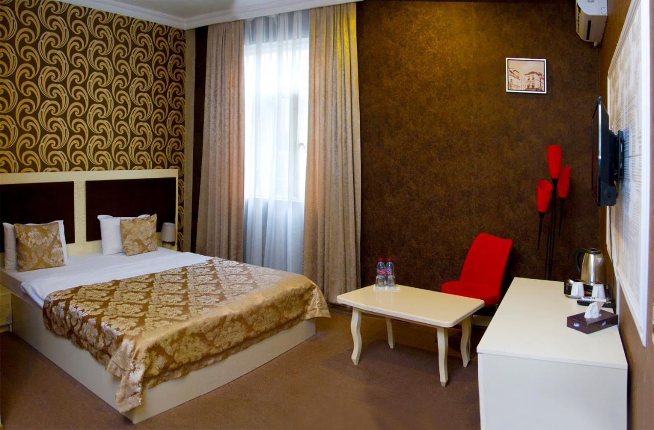 Center Khagani Hotel Baku Bagian luar foto