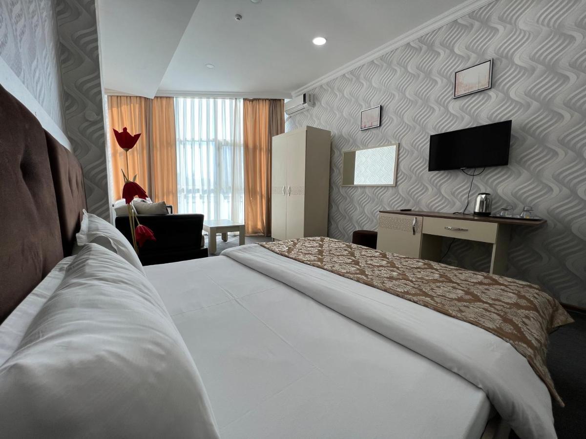 Center Khagani Hotel Baku Bagian luar foto