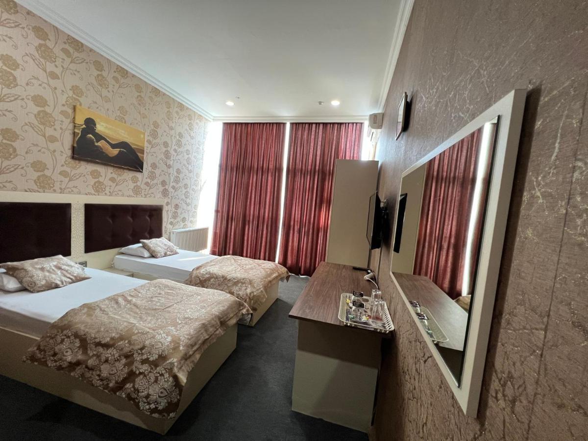 Center Khagani Hotel Baku Bagian luar foto